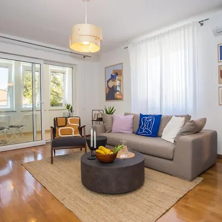 Good Mood 2-bedroom 10mins From Beach *